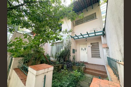 Casa para alugar com 217m², 4 quartos e 2 vagasJardim