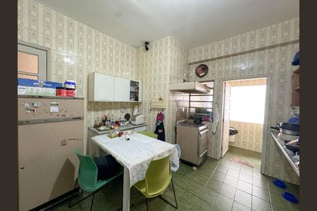 Casa para alugar com 217m², 4 quartos e 2 vagasCozinha