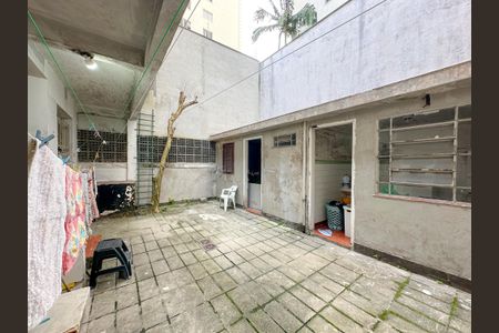 Casa para alugar com 217m², 4 quartos e 2 vagasQuintal