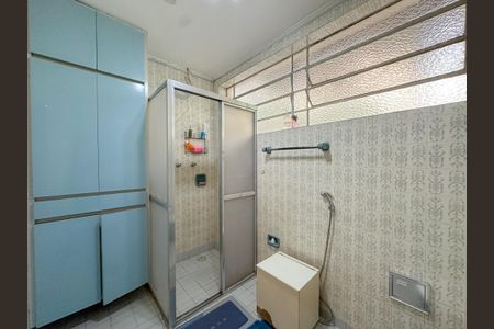 Casa para alugar com 217m², 4 quartos e 2 vagasBanheiro
