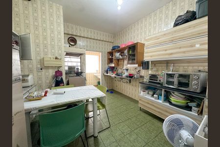 Casa para alugar com 217m², 4 quartos e 2 vagasCozinha