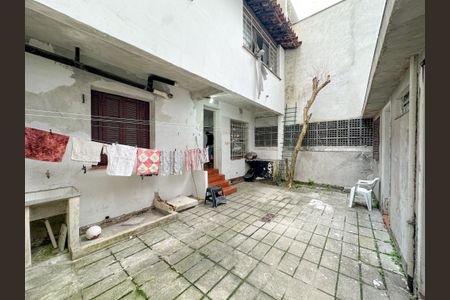 Casa para alugar com 217m², 4 quartos e 2 vagasQuintal