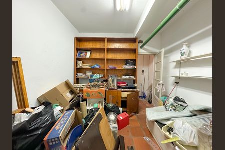 Casa para alugar com 217m², 4 quartos e 2 vagasQuarto externo