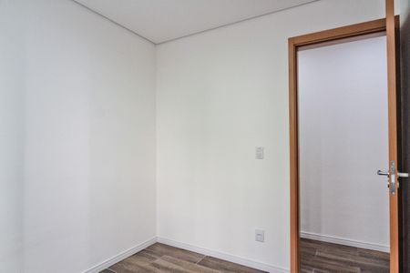 Apartamento para alugar com 2 quartos, 46m² em Vila Ipojuca, São Paulo