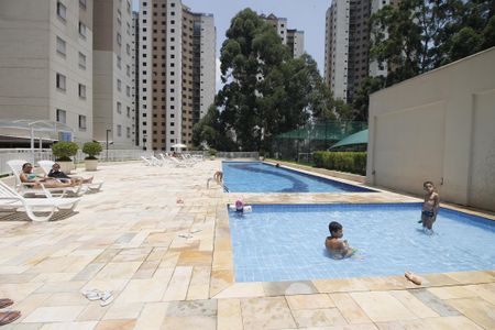 Apartamento à venda com 52m², 2 quartos e 2 vagasÁrea comum - Piscina