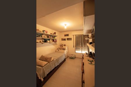 Apartamento à venda com 110m², 3 quartos e 2 vagasQuarto 2