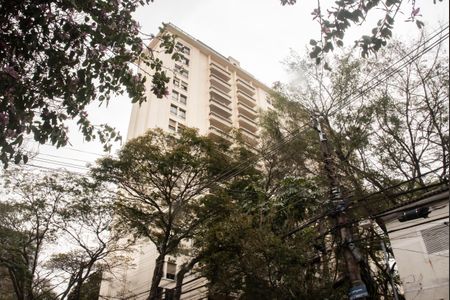 Apartamento à venda com 110m², 3 quartos e 2 vagasFachada