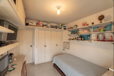 Apartamento à venda com 110m², 3 quartos e 2 vagasQuarto 2