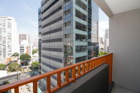 Varanda de kitnet/studio à venda com 1 quarto, 26m² em Pinheiros, São Paulo