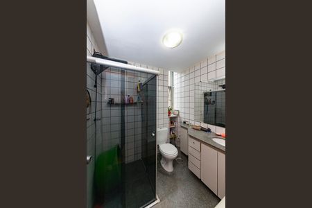 Apartamento à venda com 110m², 3 quartos e 3 vagasBanheiro da Suíte