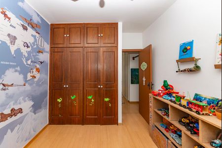 Apartamento à venda com 110m², 3 quartos e 3 vagasQuarto 2