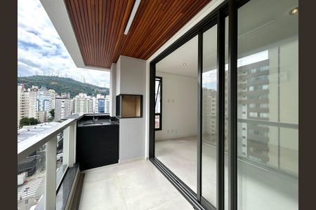 Apartamento para alugar com 85m², 2 quartos e 1 vaga Apartamento para alugar com 85m², 2 quartos e 1 vagaVaranda