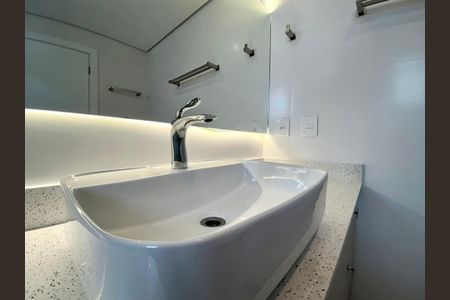 Apartamento para alugar com 85m², 2 quartos e 1 vagaBanheiro suíte 2