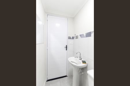 Casa para alugar com 39m², 2 quartos e 1 vaga Casa para alugar com 39m², 2 quartos e 1 vagaBanheiro