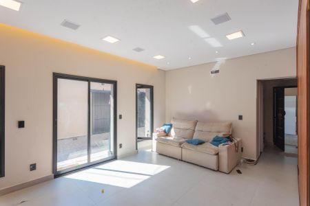 Casa para alugar com 294m², 4 quartos e 4 vagasSala