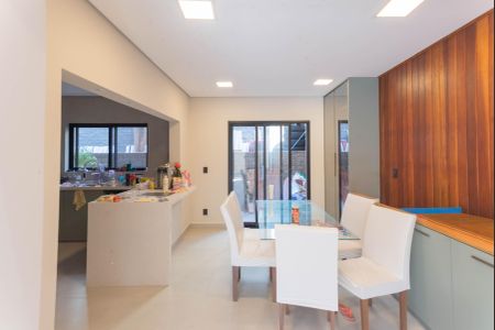 Casa para alugar com 294m², 4 quartos e 4 vagasSala de Jantar