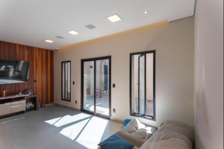 Casa para alugar com 294m², 4 quartos e 4 vagasSala