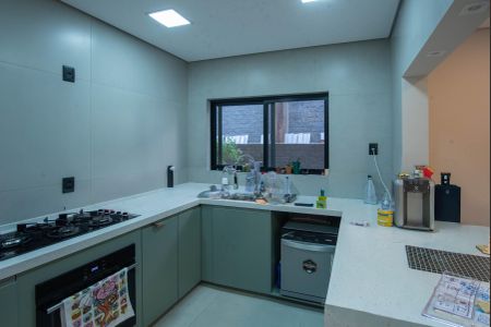 Casa para alugar com 294m², 4 quartos e 4 vagasCozinha