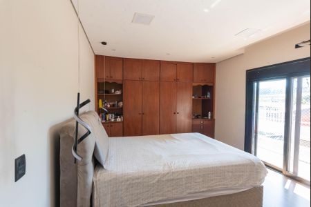 Casa para alugar com 294m², 4 quartos e 4 vagasSuíte 1