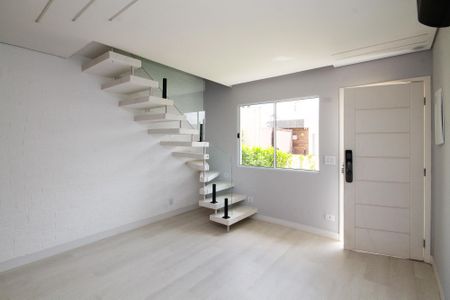 Casa de condomínio para alugar com 60m², 2 quartos e 2 vagas Casa de condomínio para alugar com 60m², 2 quartos e 2 vagasSala