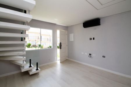 Casa de condomínio para alugar com 60m², 2 quartos e 2 vagas Casa de condomínio para alugar com 60m², 2 quartos e 2 vagasSala