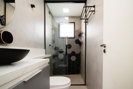 Casa de condomínio para alugar com 60m², 2 quartos e 2 vagas Casa de condomínio para alugar com 60m², 2 quartos e 2 vagasBanheiro