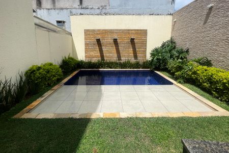 Casa de condomínio para alugar com 60m², 2 quartos e 2 vagas Casa de condomínio para alugar com 60m², 2 quartos e 2 vagasÁrea comum - Piscina
