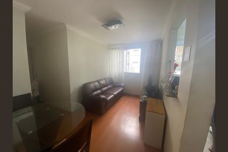 Apartamento à venda com 44m², 2 quartos e 1 vaga Apartamento à venda com 44m², 2 quartos e 1 vagaSala