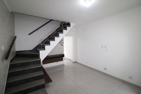 Sala de casa para alugar com 2 quartos, 79m² em Vila Pauliceia, São Paulo