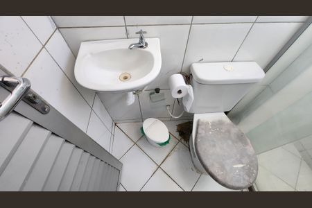 Apartamento para alugar com 75m², 2 quartos e 1 vagaÁrea de Serviço - banheiro