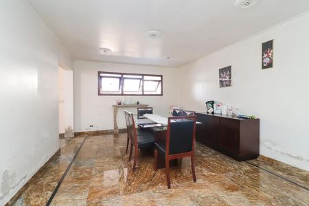 Casa à venda com 672m², 6 quartos e 2 vagasSala de Jantar 2