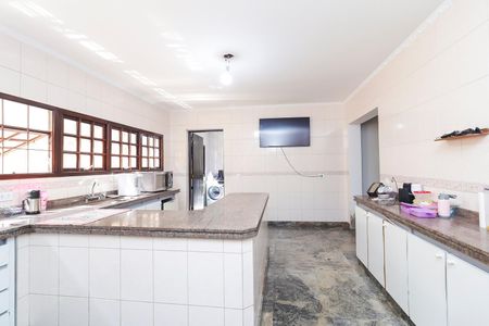 Casa à venda com 672m², 6 quartos e 2 vagasCozinha