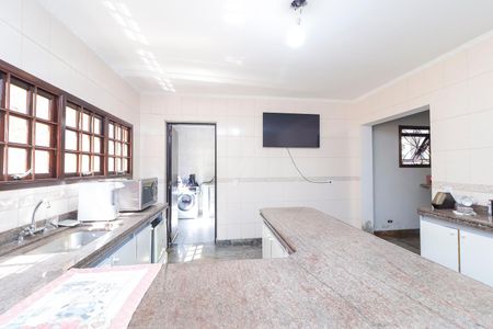 Casa à venda com 672m², 6 quartos e 2 vagasCozinha