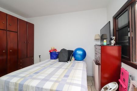 Casa à venda com 672m², 6 quartos e 2 vagasQuarto 4