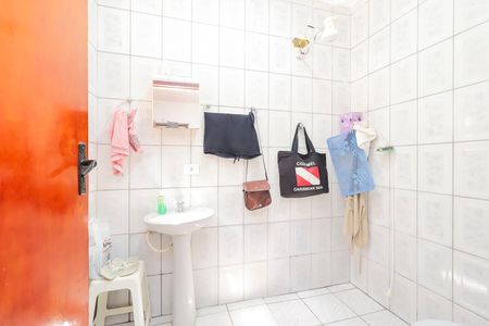 Casa à venda com 672m², 6 quartos e 2 vagasBanheiro de serviço