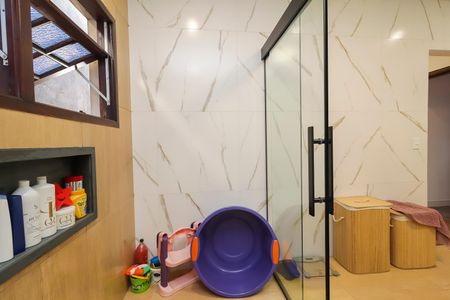 Casa à venda com 672m², 6 quartos e 2 vagasBanheiro da Suíte 1