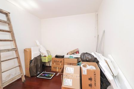 Casa à venda com 672m², 6 quartos e 2 vagasQuarto de Serviço