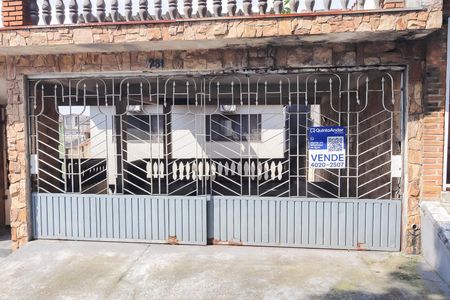 Casa à venda com 672m², 6 quartos e 2 vagasFachada