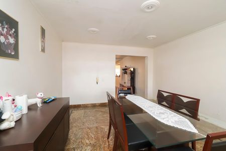 Casa à venda com 672m², 6 quartos e 2 vagasSala de Jantar 2