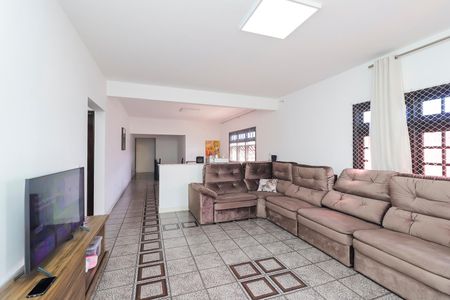Casa à venda com 672m², 6 quartos e 2 vagasSala de Estar