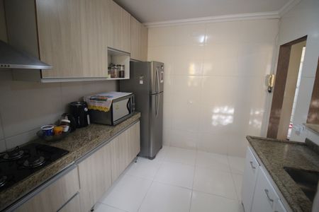 Apartamento à venda com 53m², 2 quartos e 1 vagaCozinha