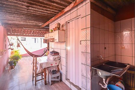 Casa à venda com 102m², 2 quartos e 1 vaga Casa à venda com 102m², 2 quartos e 1 vagaÁrea de serviço