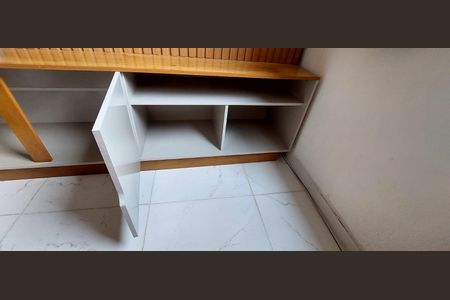 Apartamento para alugar com 2 quartos, 55m² em Santa Cruz, Rio de Janeiro