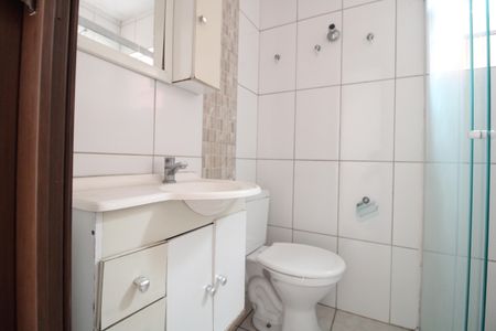 Banheiro de casa para alugar com 1 quarto, 48m² em Jardim Santa Margarida, São Paulo