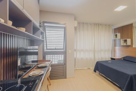 Quarto de kitnet/studio para alugar com 1 quarto, 26m² em Pinheiros, São Paulo