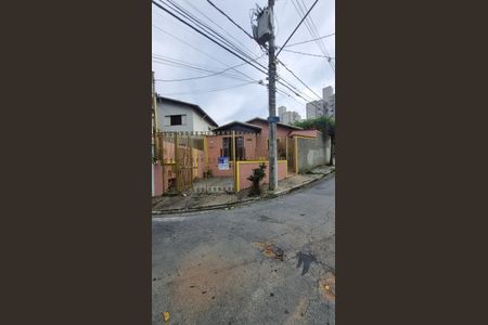 Casa à venda com 190m², 2 quartos e 4 vagasFachada