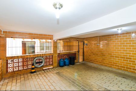 Casa à venda com 190m², 2 quartos e 4 vagasGaragem