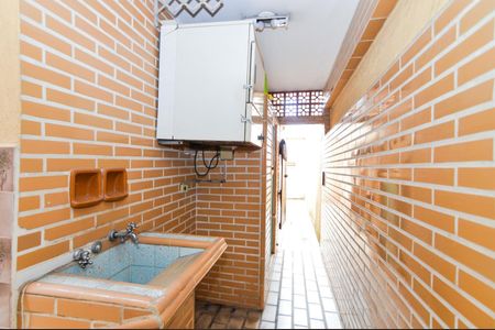 Casa à venda com 190m², 2 quartos e 4 vagasÁrea de Serviço