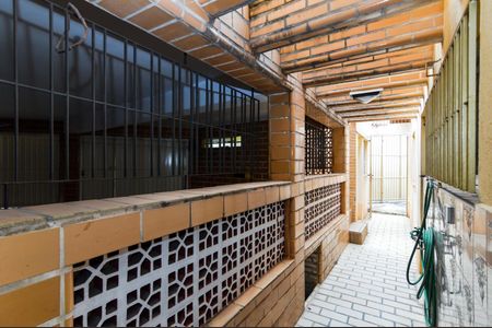 Casa à venda com 190m², 2 quartos e 4 vagasQuintal