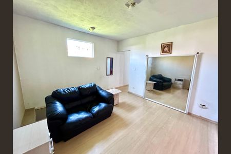 Sala de casa para alugar com 2 quartos, 116m² em Jardim do Papai, Guarulhos